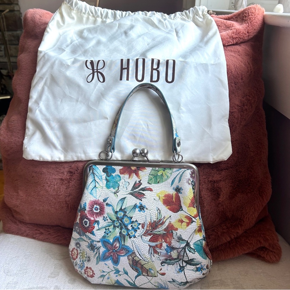 Hobo Floral Leather Kiss Lock Purse NWOT - Picture 8 of 8